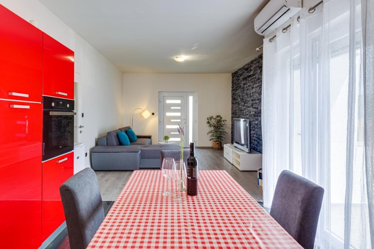 Apartment A & J Petrcane Ngoại thất bức ảnh